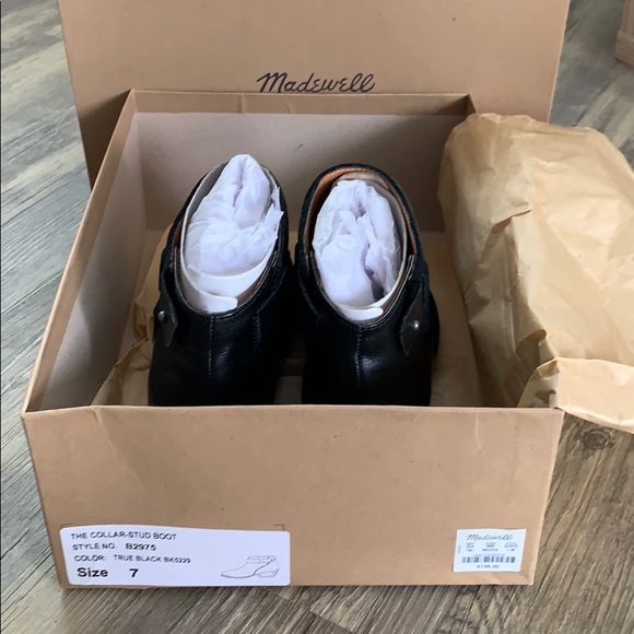 Madewell The Collar-Stud Boot - Picture 8 of 8